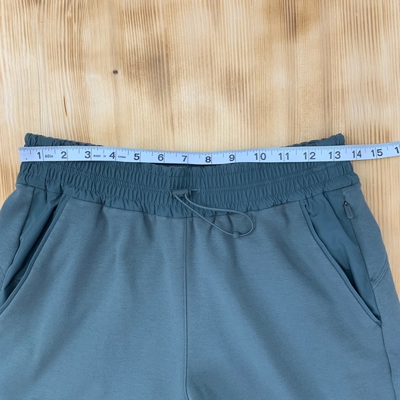 Athleta Triumph Hybrid Wide Crop Pant in Bali Green Sz S - Picture 14 of 16